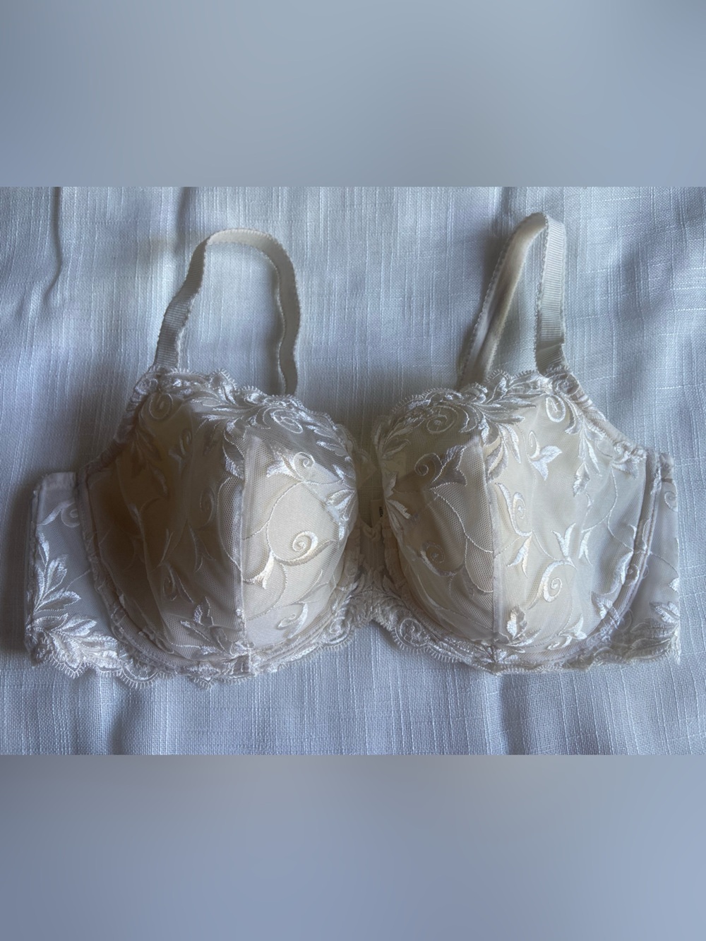 SOMA Beige Lace Lightly Lined Underwire Back Closure Balconette Bra 38DD
